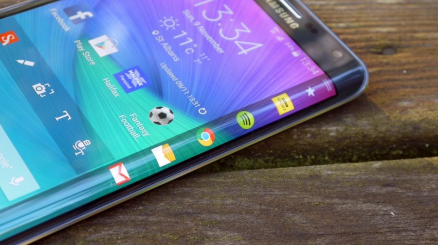 Is there a point to the Samsung Galaxy S6 Edge's curved screen?